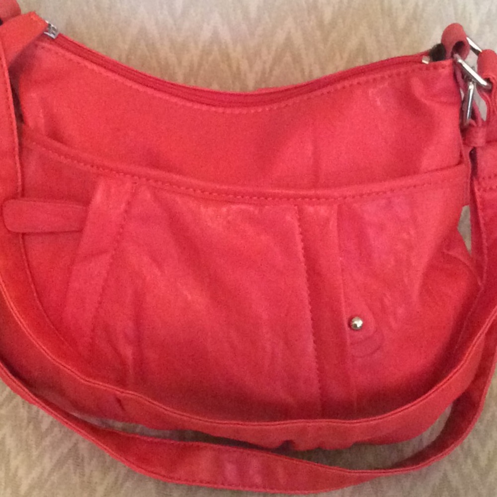 Nine&Co red handbag - Picture 3 of 7
